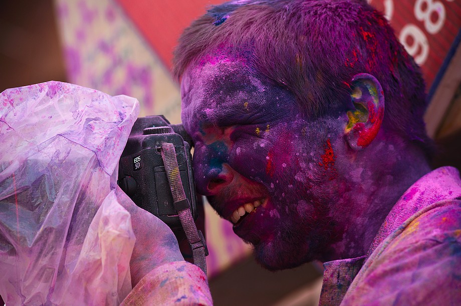 Bratanek z Węgier (Holi Hai! (Vrindavan))